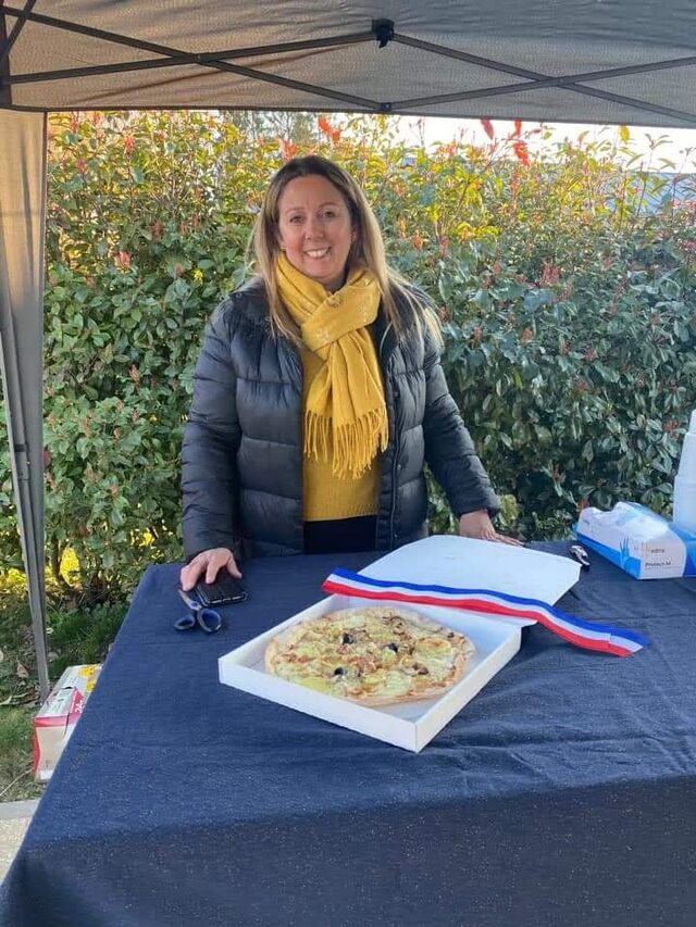 lors de l'inauguration du distributeur le 8 mars 2022