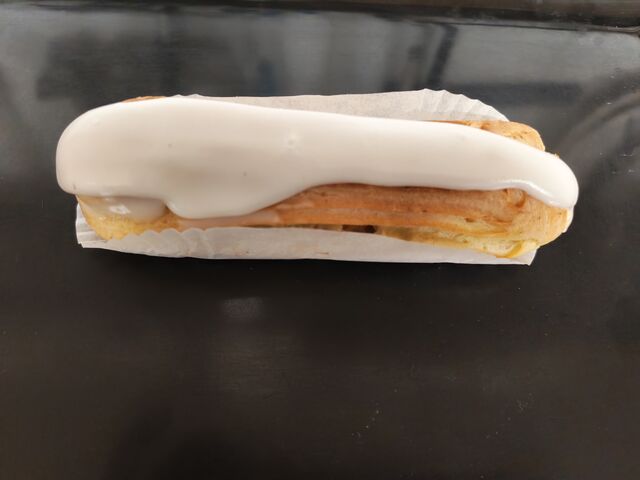 Nos éclairs, vanille, café, chocolat, pistache, citron...