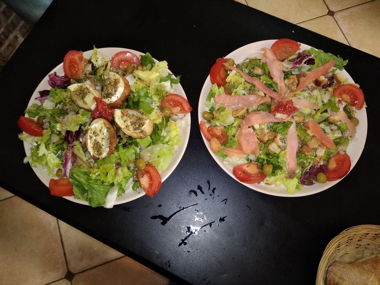 Salade pécheur & salade chèvre chaud 