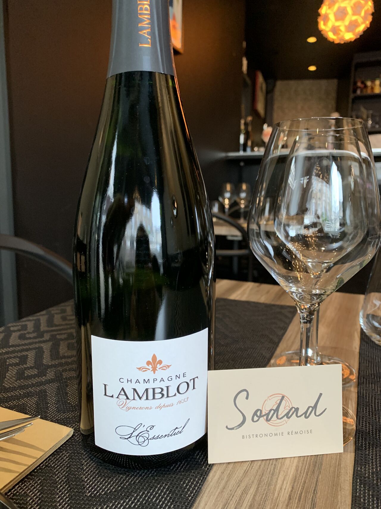 La Sélection de Gwen du Moment !!!
Champagne LAMBLOT cuvée L'Essentiel
