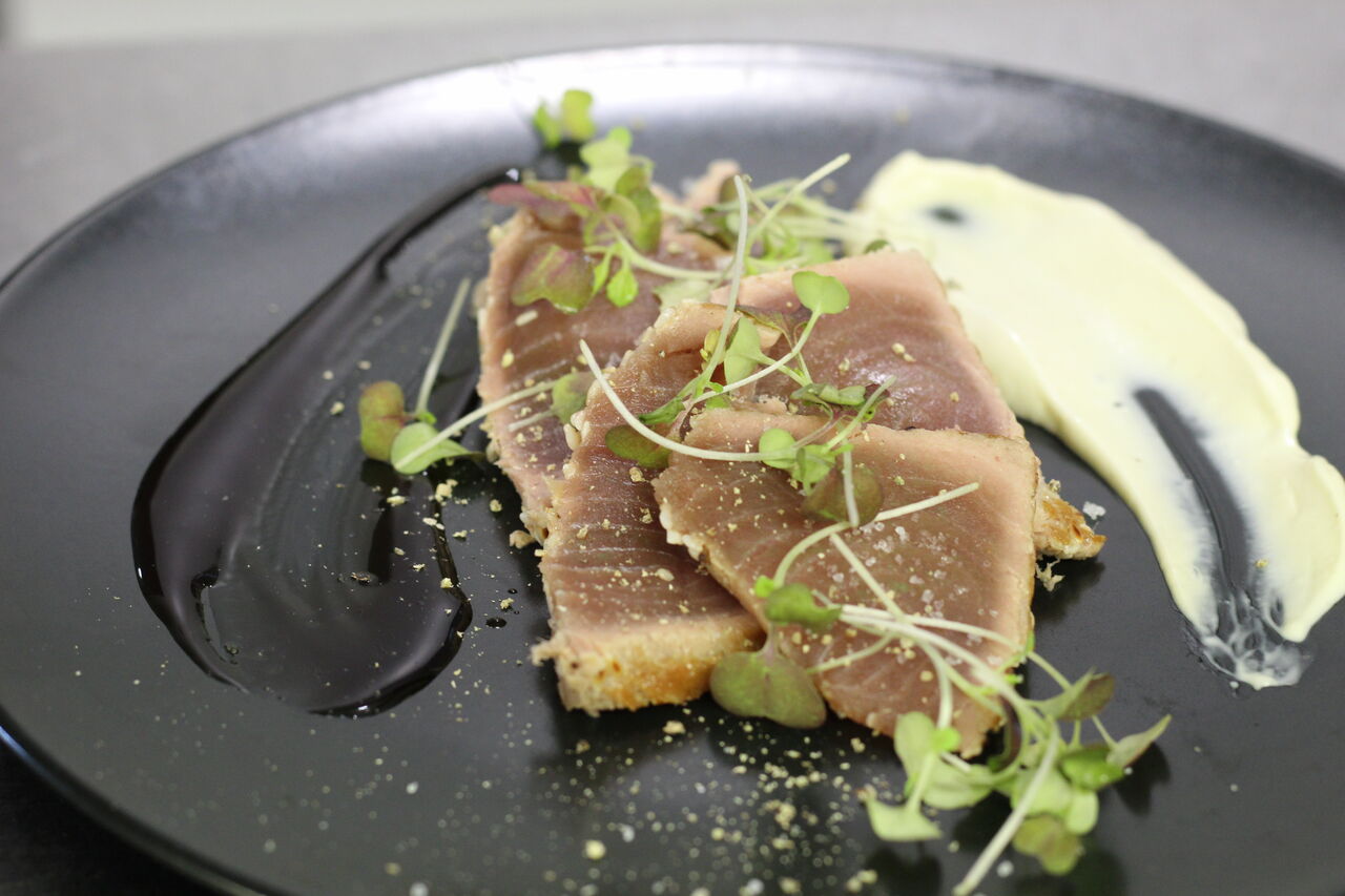 Tataki de Thon, crème Wasabi