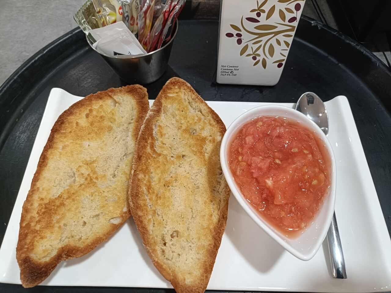 Tostada con Tomate y Aceite de Oliva Virgen Extra