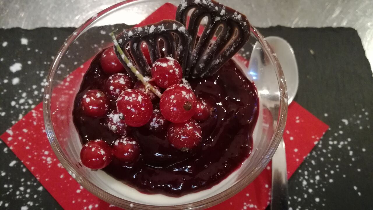 Pannacotta ai frutti di bosco