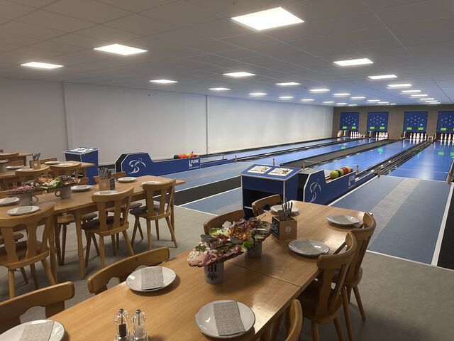 Kegelbahn ganz einfach per Telefon reservieren