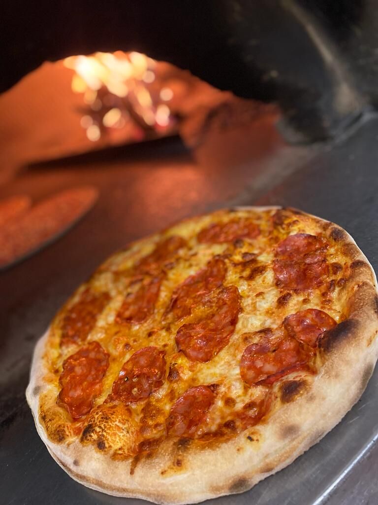 Pizza salame piccante