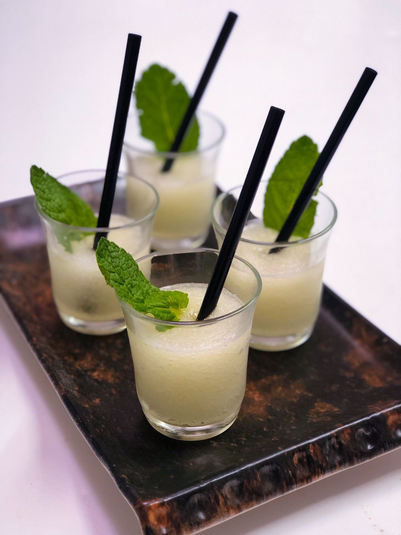 Sorbete de cava al limón y hierbabuena‼️