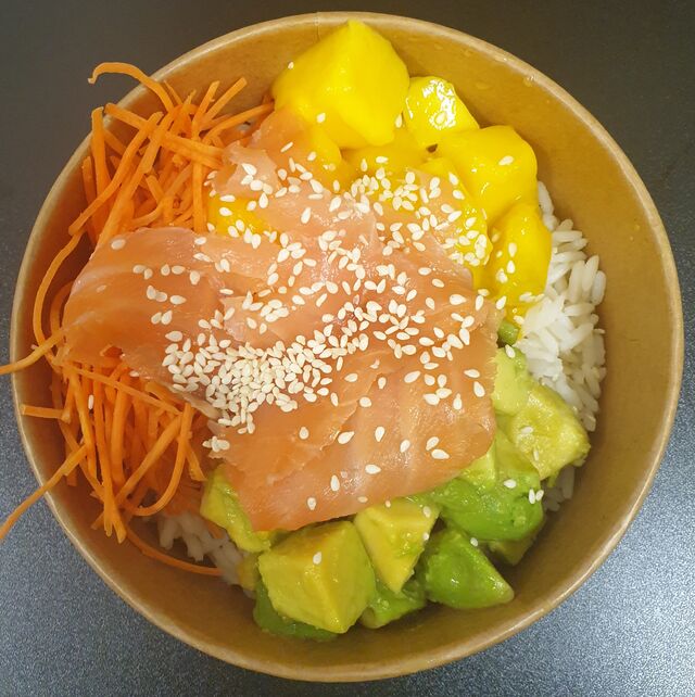 Poke bowl saumon