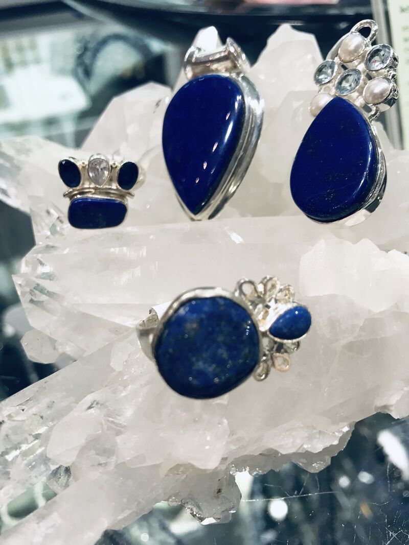 Traumhafter Schmuck aus Lapis Lazuli