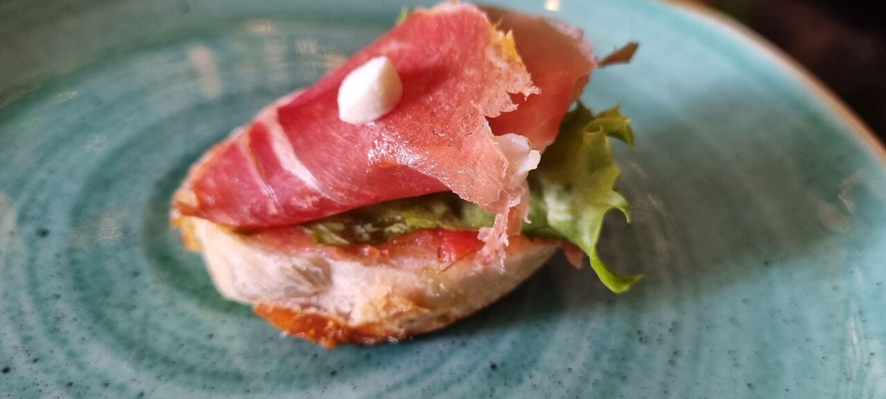 Pan Tumaca mit Schinken