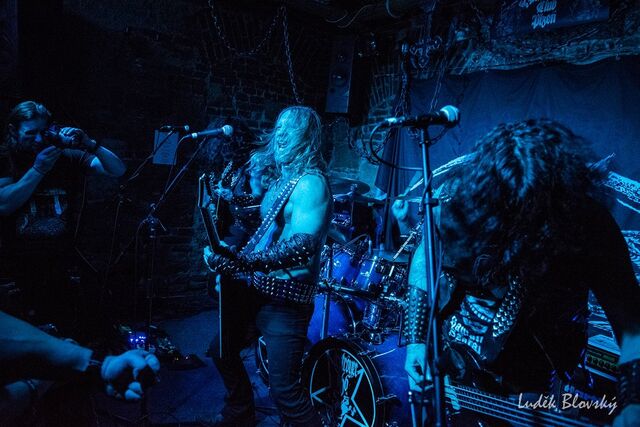 DESTRÖYER 666(Austrálie)