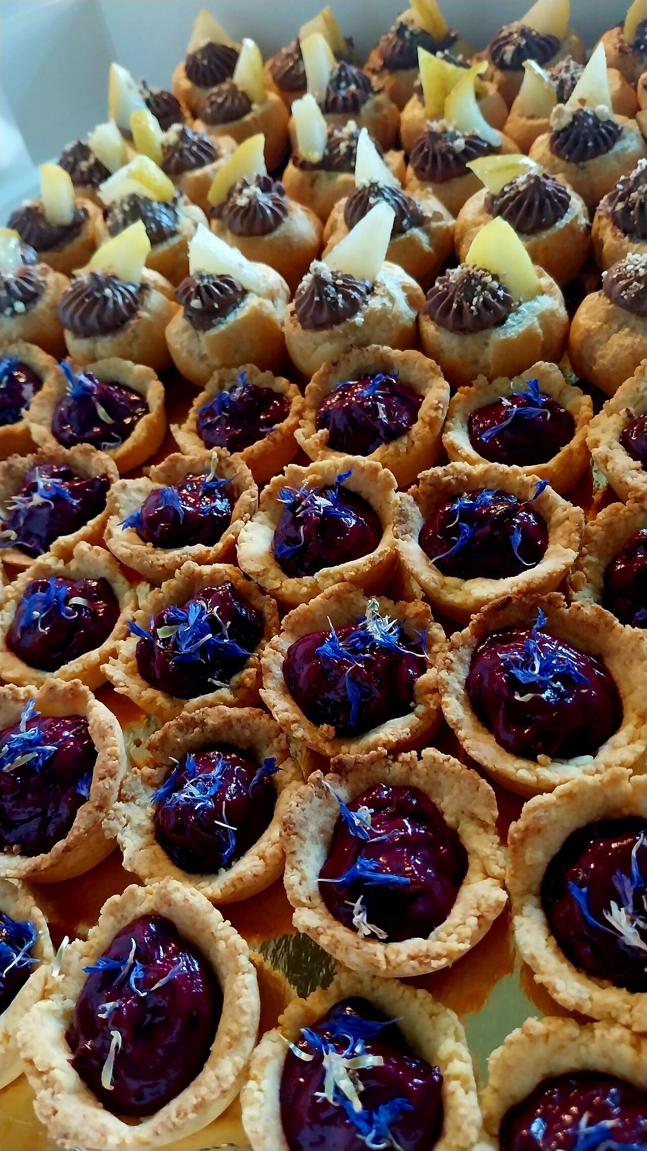 Tartelettes sablées sans gluten, curd de cassis