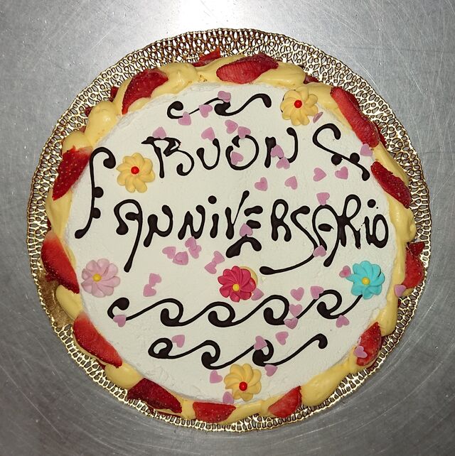 torta pan di spagna e crema chantilly