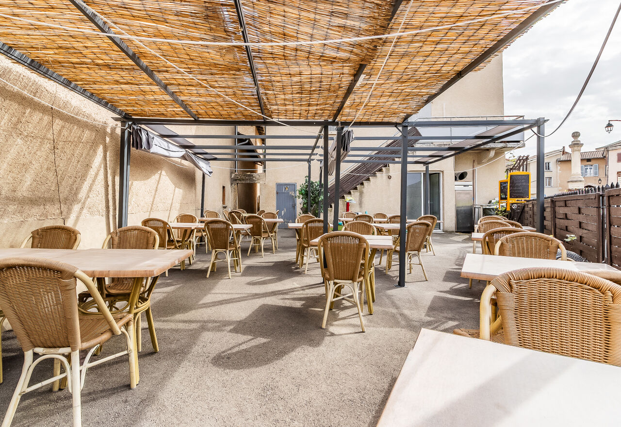 Grande terrasse de 40 couverts