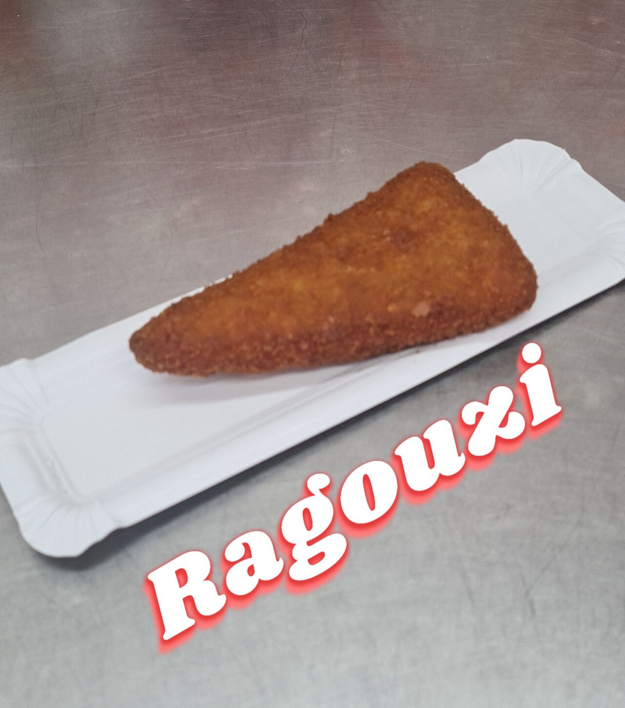 RAGOUZI
Triangle de béchamel, poulet et champignons