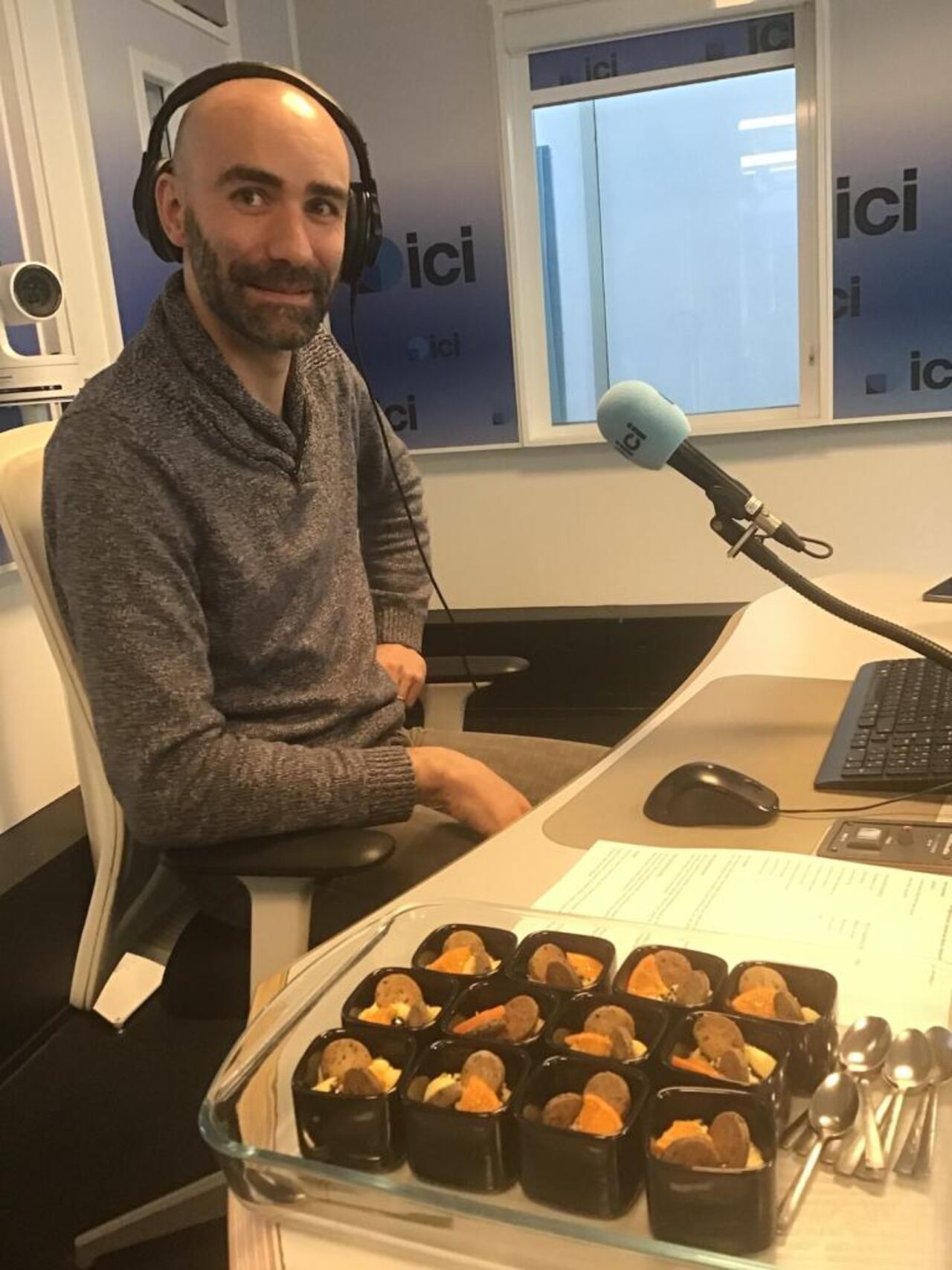 Gaëtan à la Radio ici provence France Bleu