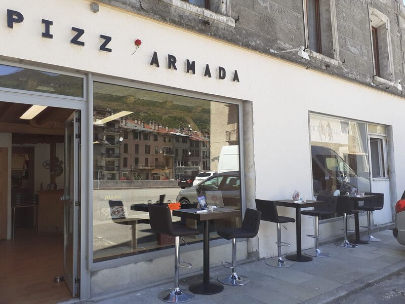 PIZZ ARMADA MOUTIERS French cuisine near me