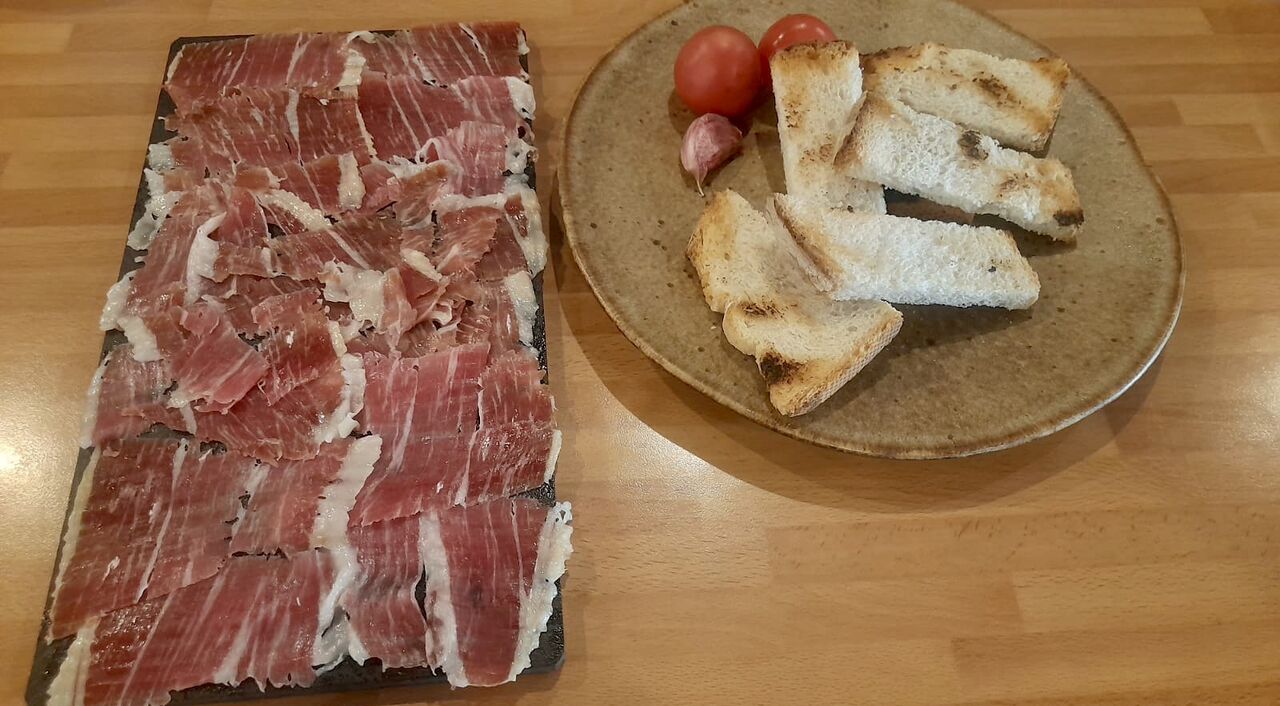 Taula de pernil