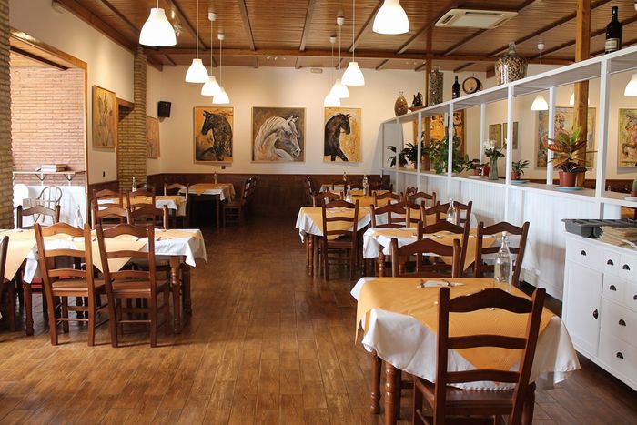 La Laguna Restaurante y Tapas, bares y pubs en Gerena