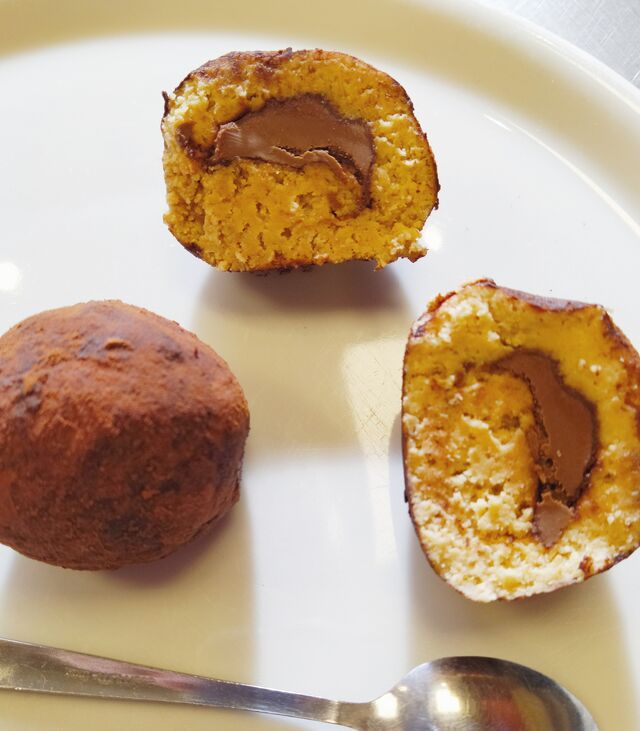 TARTUFI
Une boule de tiramisu+coeur Nutella enrobé de cacao amer