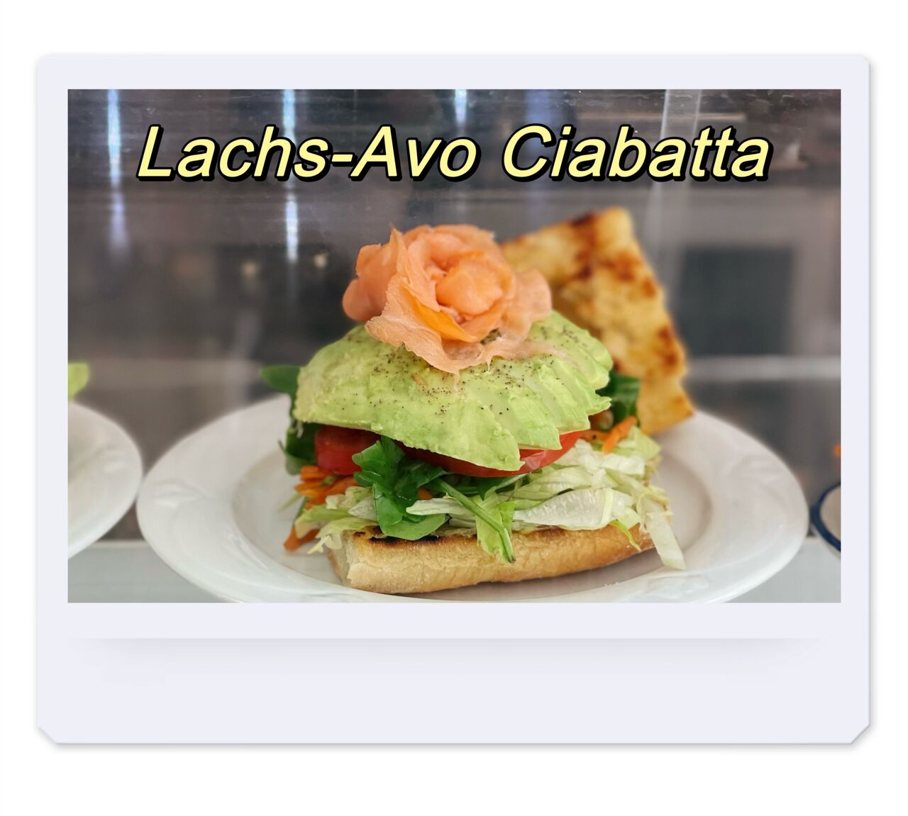 Lachs-Avo Ciabatta