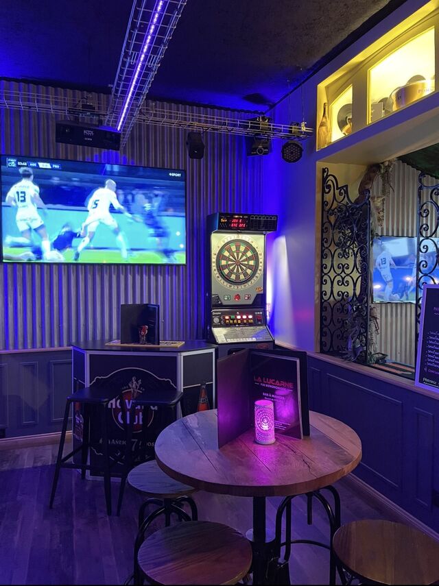 Match et fléchettes 