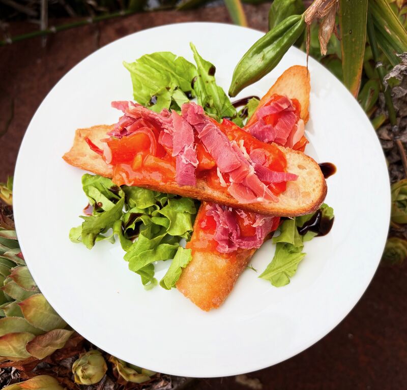 Bruschetta de tomates & jambon