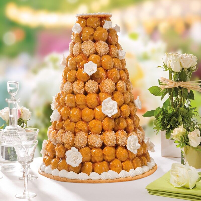 CROQUEMBOUCHE
Dès 4,42€ la part(3 à 4 choux)
Onctueuse crème mousseline vanille, ces petits trésors raviront tous les gourmands
