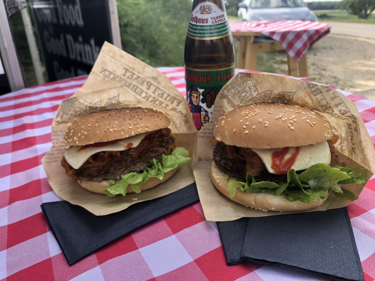 Dallas Burger mit BBQ Zwiebel 