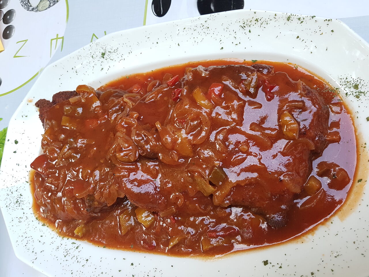 Teufelschnitzel mit extra viel Soße