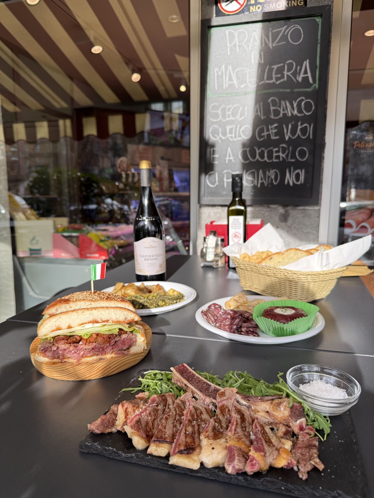 PRANZO IN MACELLERIA EQUINA BIANCHI