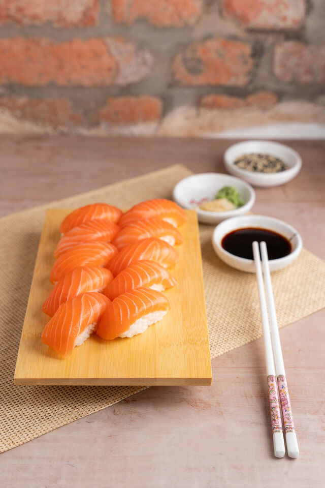 Nigiri di Salmone
