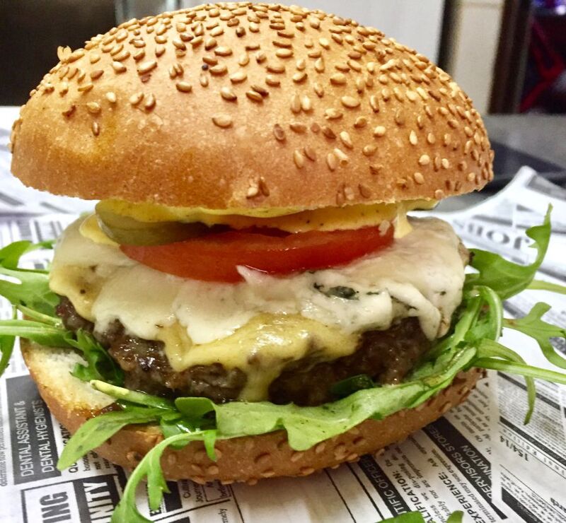 Burger serowy raj