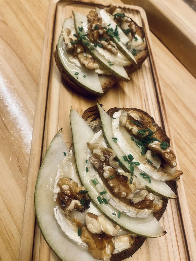 Bruschetta de queso de cabra 