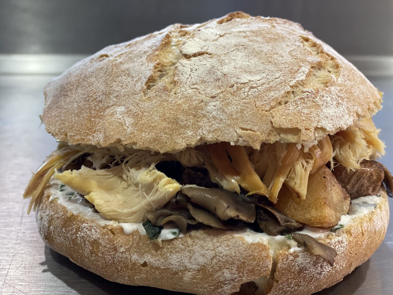 Notre sandwich chaud poulet