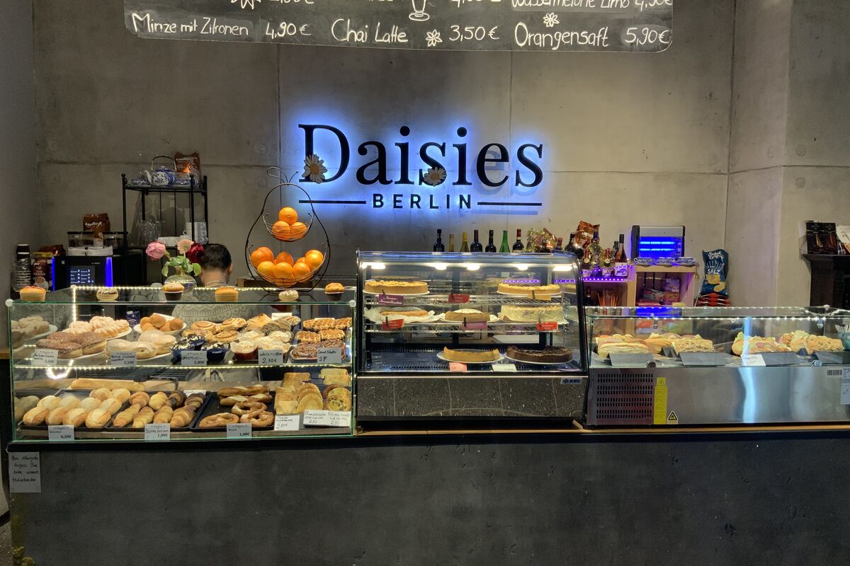 Daisies Berlin, photo 6