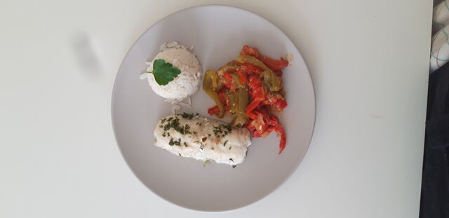 Merlu à la Basquaise