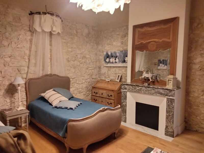 chambre 1 deux lits en 110 