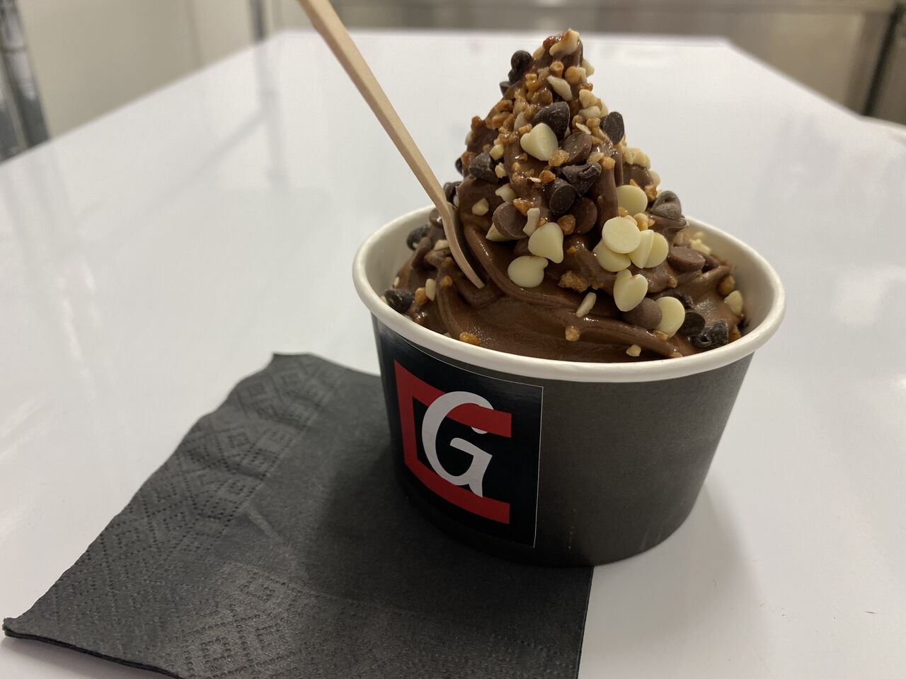 SUNDAE MAISON. ( plus de 20 toppings au choix )