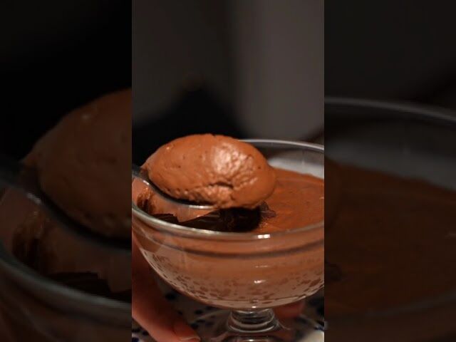 Mousse de chocolate.