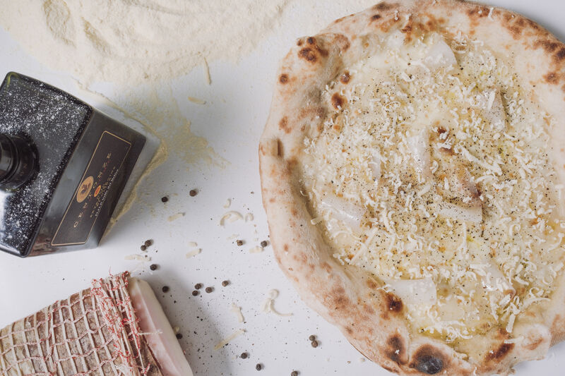 La NANNARELLA
- Fior di latte
- Cacio
- Pepe
- Lardo