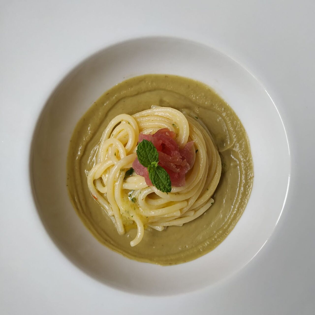 Partiamo dalle importanti tradizioni della nostra terra, pur aperti alle idee creative del presente e del futuro...