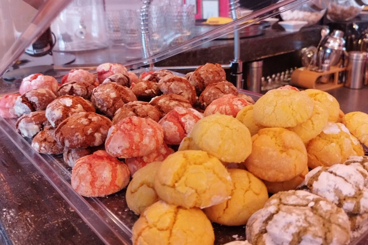 Notre Salon de Thé / Manga Café