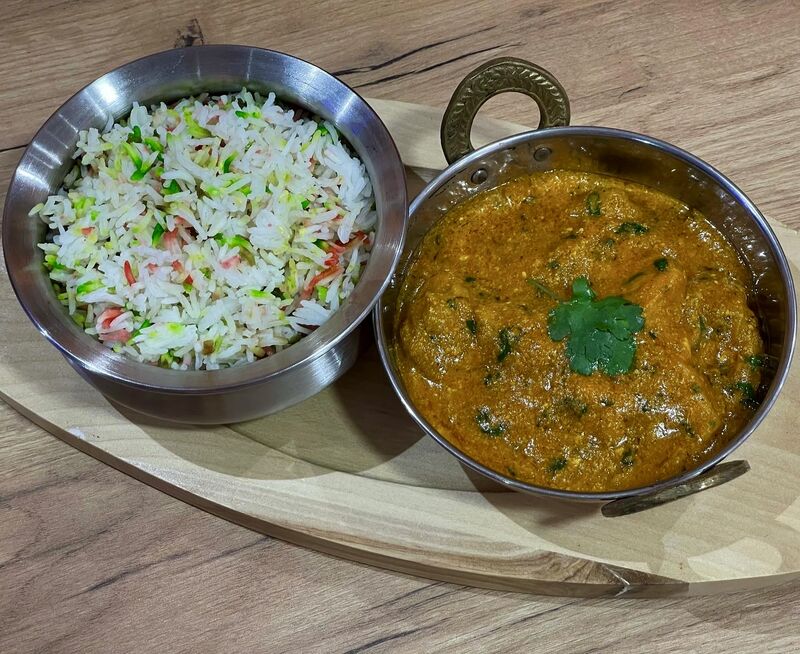 Notre Poulet au Curry accompagné du Riz Basmati