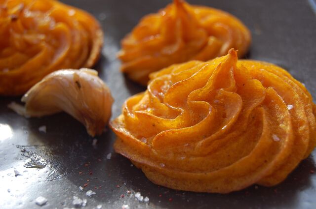 Pommes duchesses à la carotte