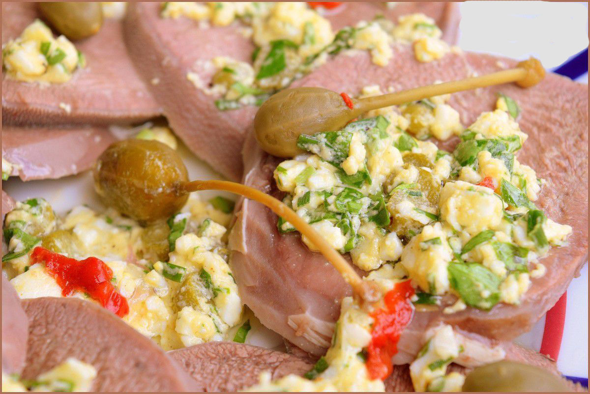 LANGUE DE BOEUF SAUCE GRIBICHE