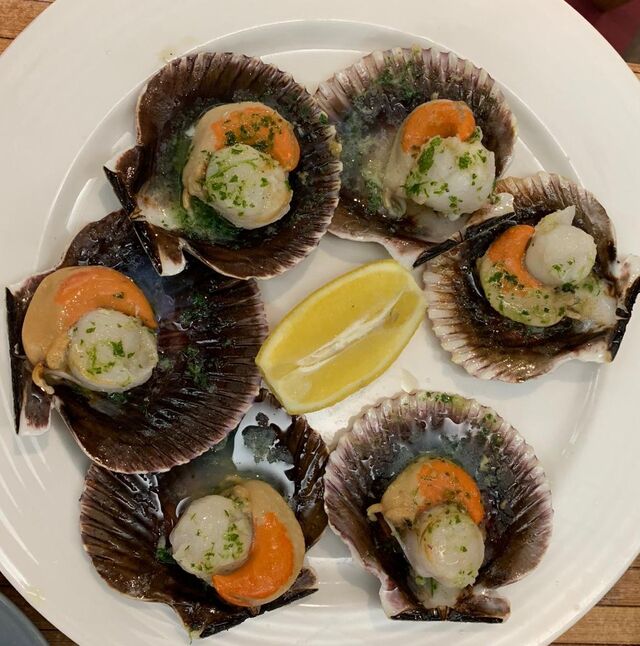 Zanburiñas a la plancha con ajito