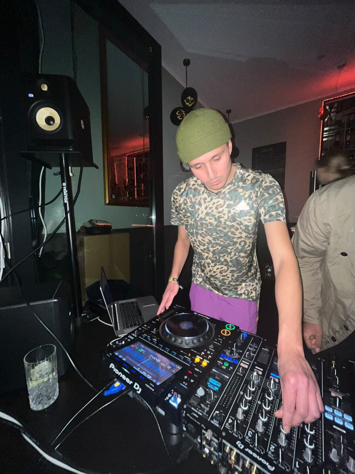 Jenny's social club's party 👯 dj kristjan 