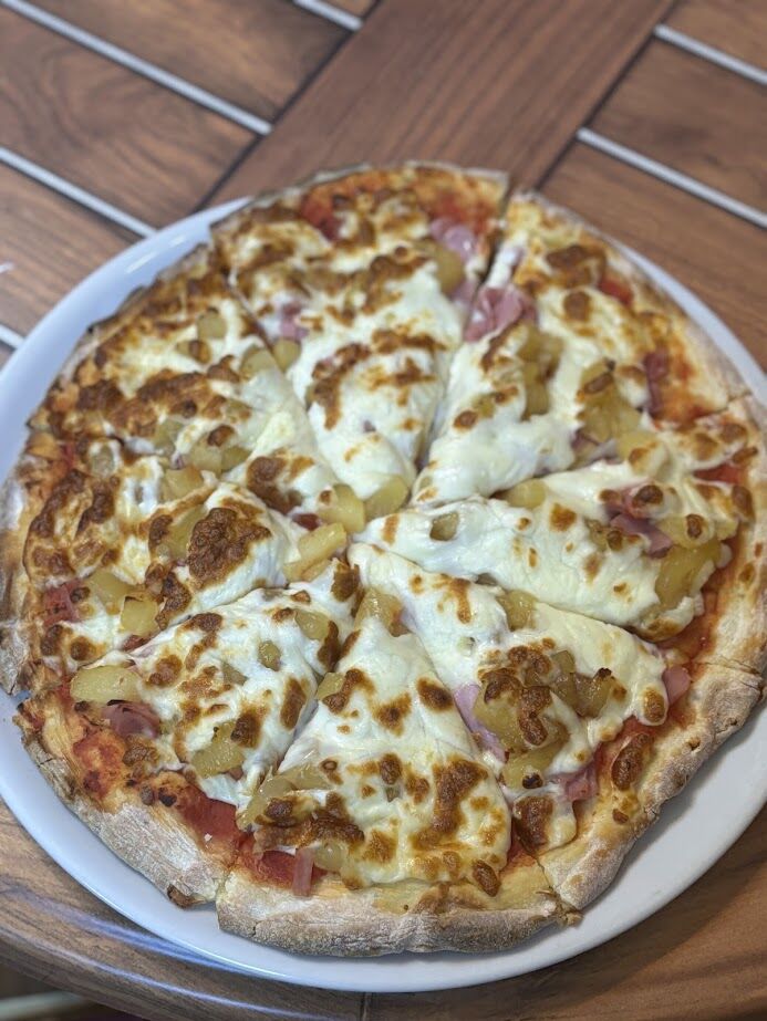 Pizza Hawaiana