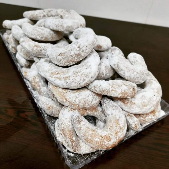 Cornulețe fragede cu nuca