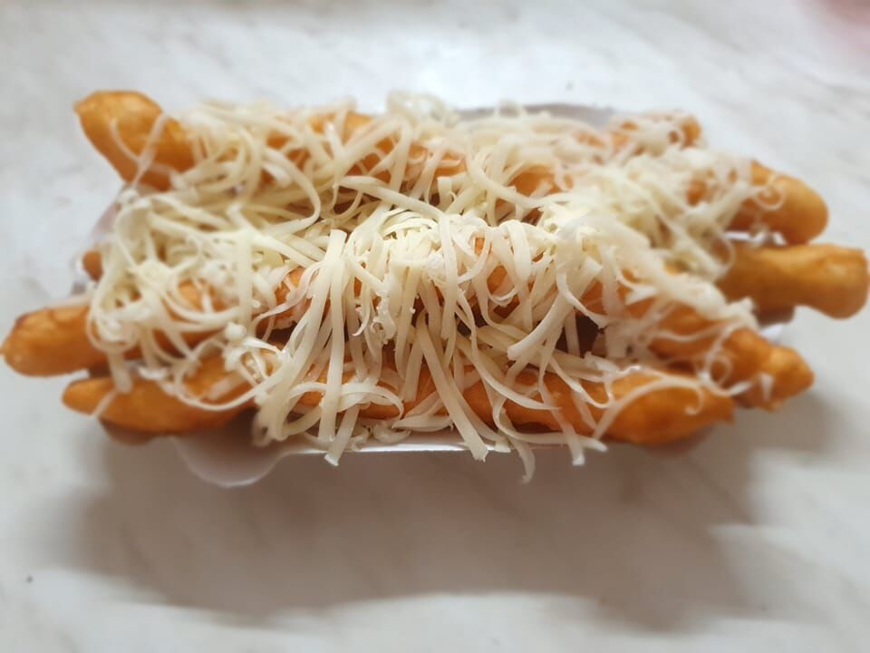 Sajtos kukac lángos